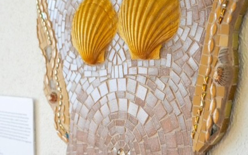 BEACH BABE DETAIL